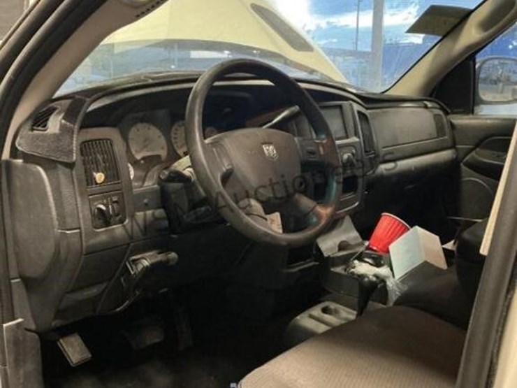 2005-dodge-ram-2500-image-22