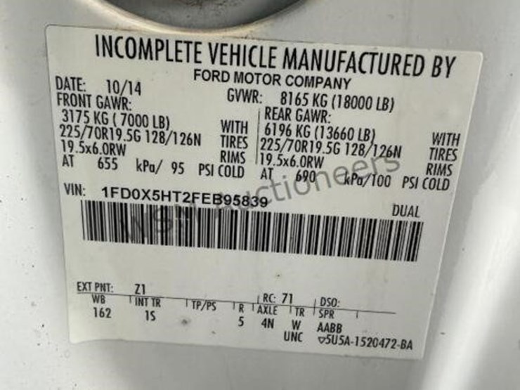 2015-ford-f550-image-18