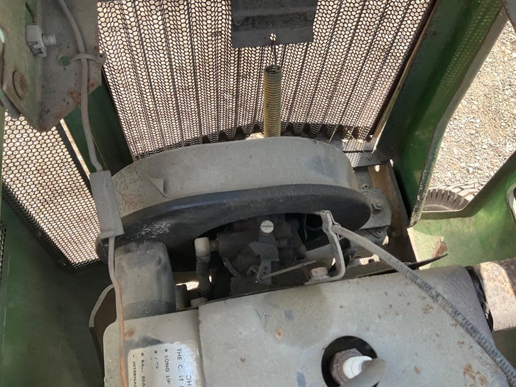 john-deere-200-image-37