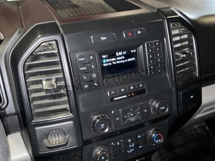 2018-ford-f150-image-19