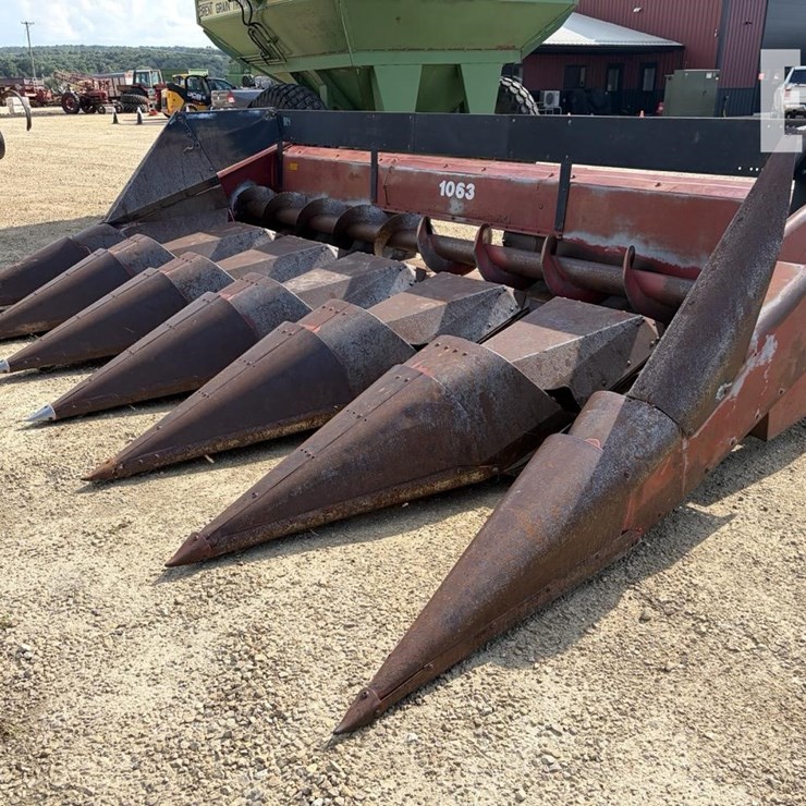 CASE IH 1063