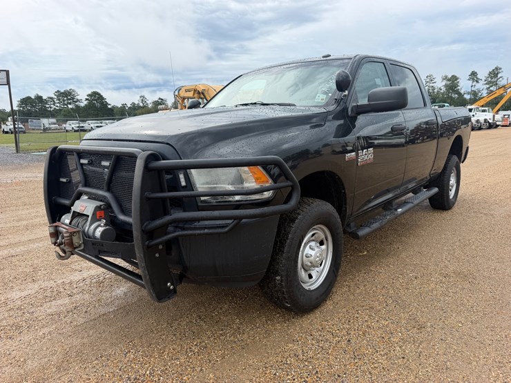 2015-dodge-ram-2500-image-1