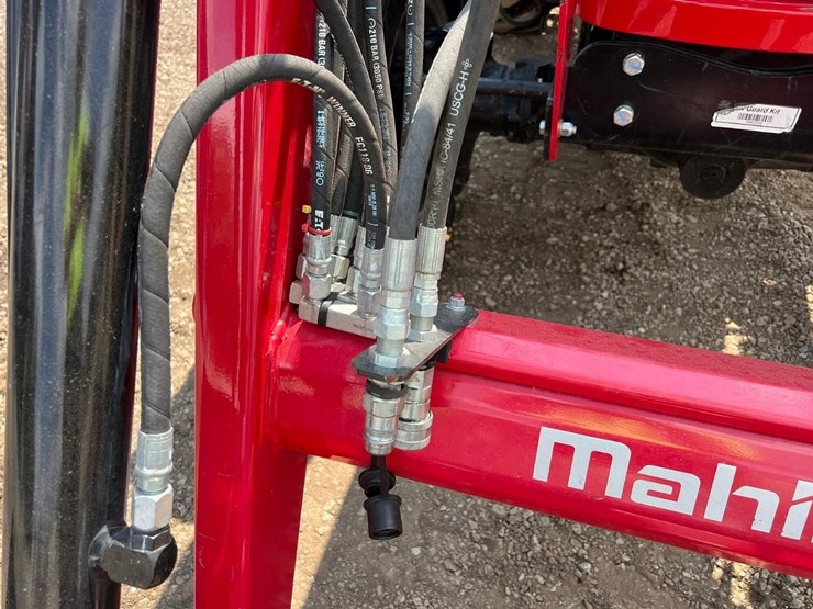 2022-mahindra-5155-image-15