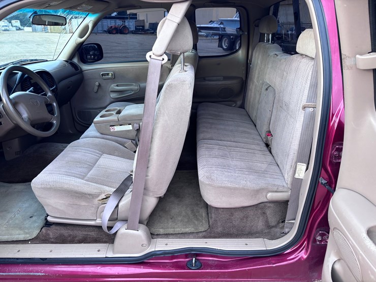 2000-toyota-tundra-image-9