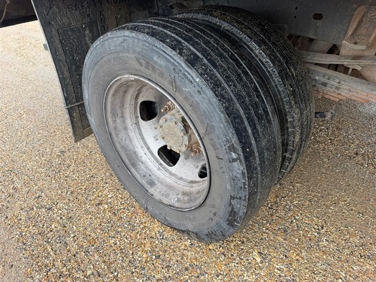 2010-dodge-ram-5500-image-9