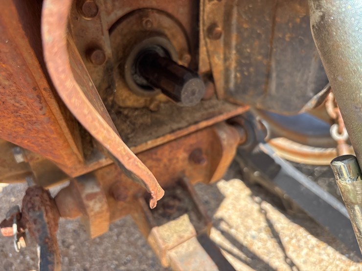 massey-ferguson-1030-image-6