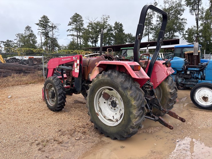 2015-mahindra-2015-image-4