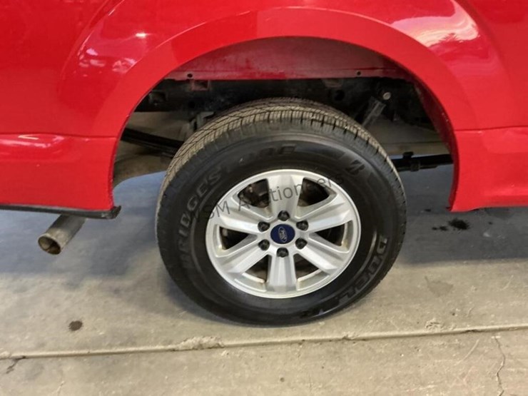 2017-ford-f150-image-8