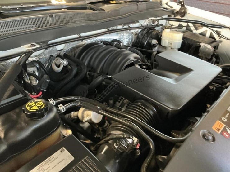 2015-chevrolet-silverado-1500-image-13