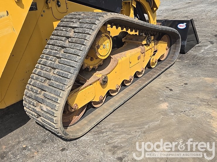 2022-caterpillar-279d3-image-11