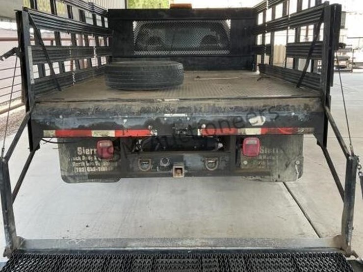 2009-ford-f350-image-11