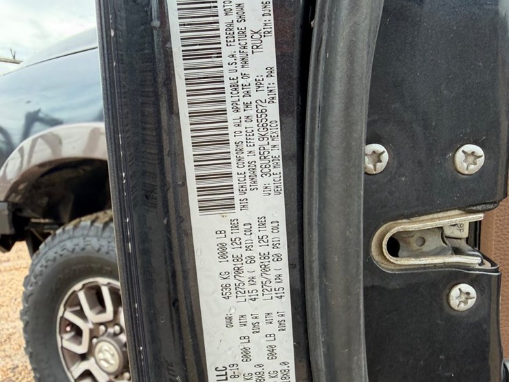 2019-dodge-ram-2500-image-15