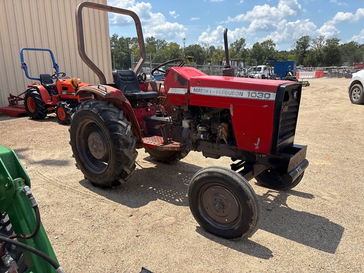 massey-ferguson-1030-image-2