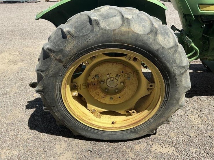 john-deere-850-image-10