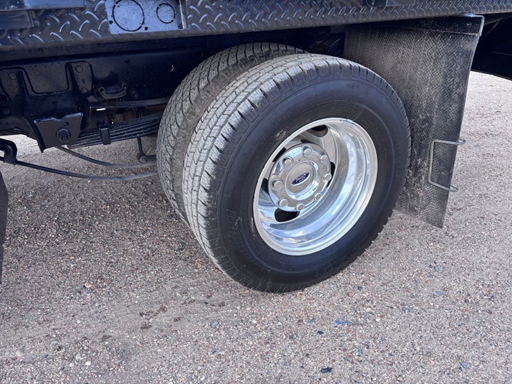 2019-ford-f350-image-5