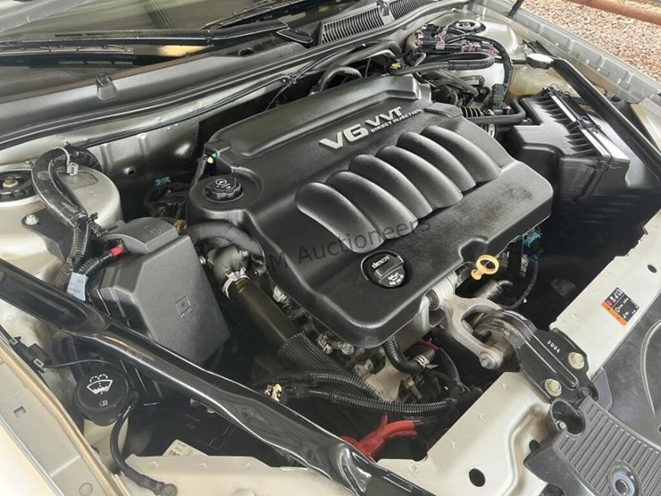 2015-chevrolet-impala-sdn-image-12