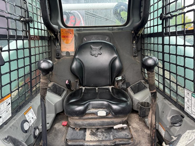2014-bobcat-t590-image-19