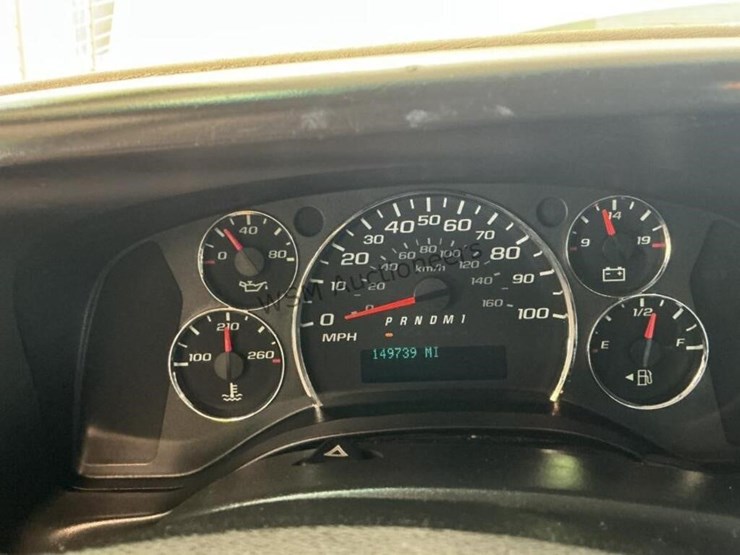 2014-chevrolet-express-3500-image-18