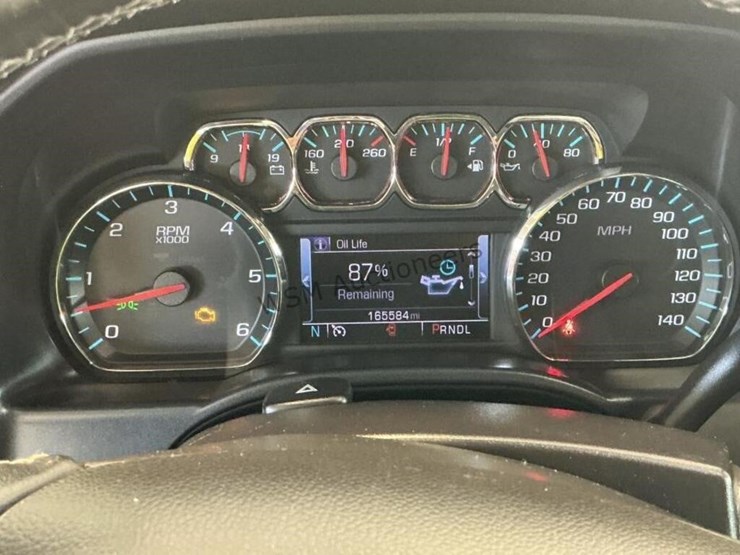 2018-chevrolet-silverado-1500-image-17