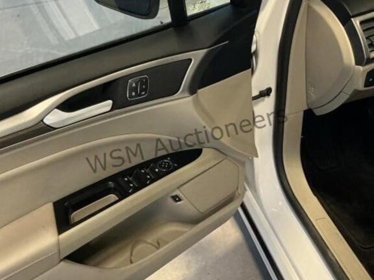 2018-ford-fusion-sdn-image-23