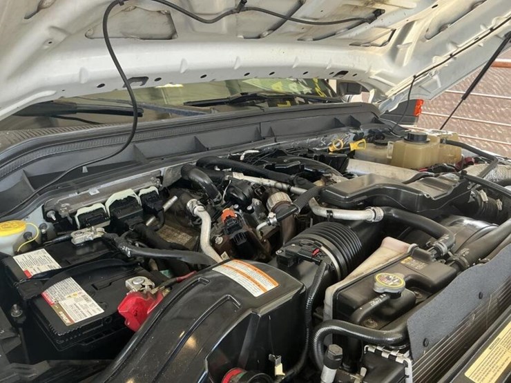 2013-ford-f550-image-13