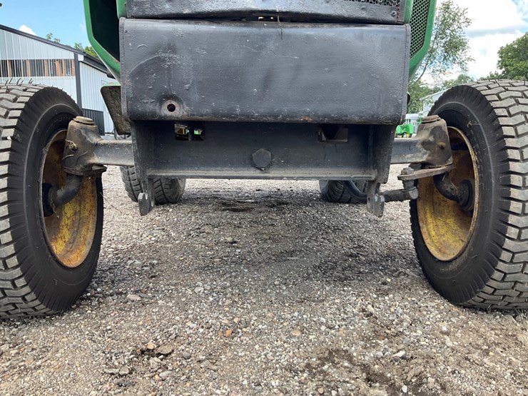 john-deere-200-image-11