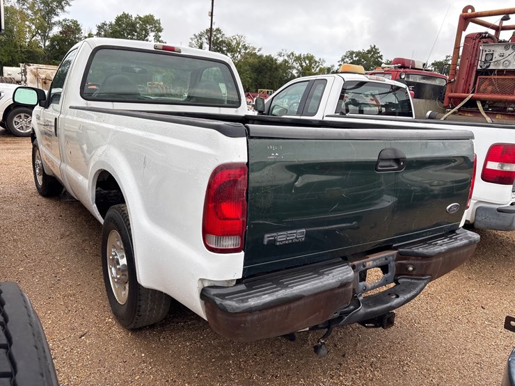 2005-ford-f250-image-4