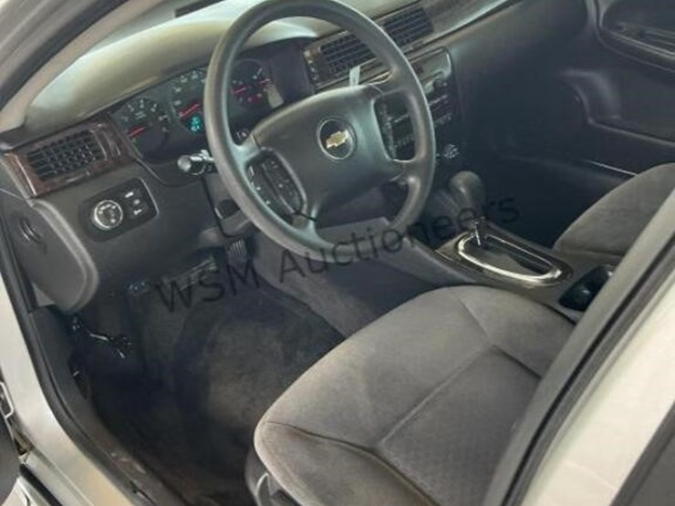 2015-chevrolet-impala-sdn-image-22
