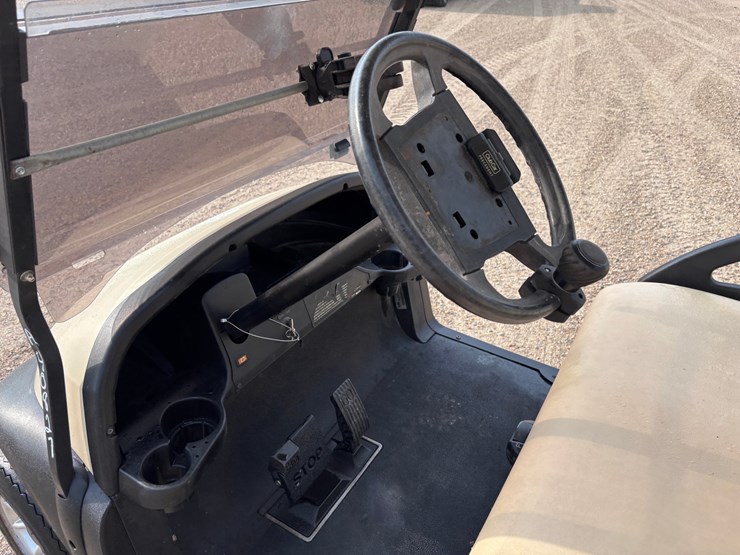 #90-•-club-car-image-6