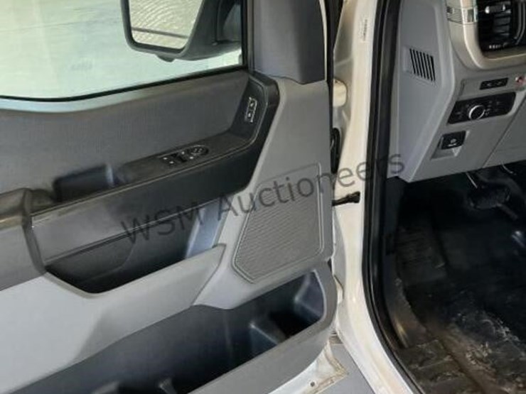 2021-ford-f150-image-23
