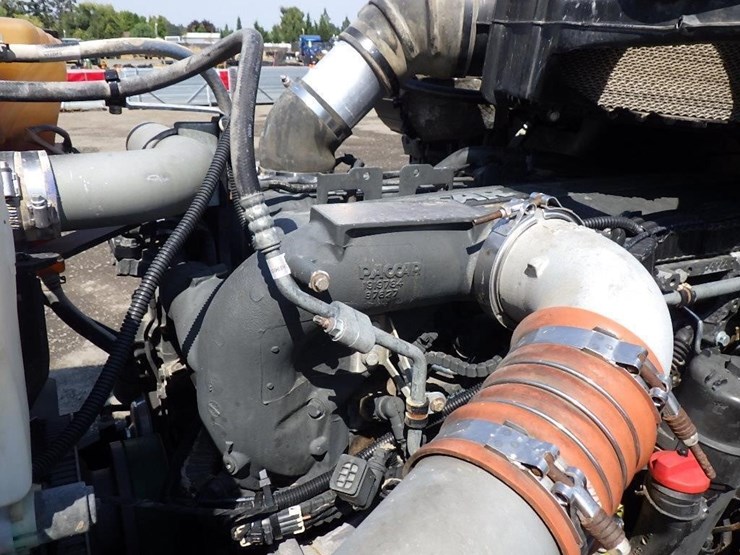 2015-peterbilt-579-image-20