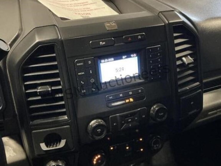 2020-ford-f150-image-19