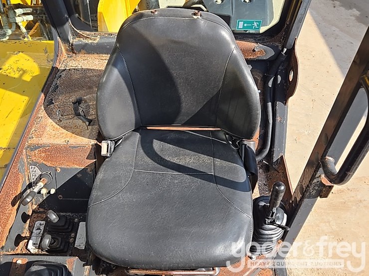 2017-jcb-509-42-image-51