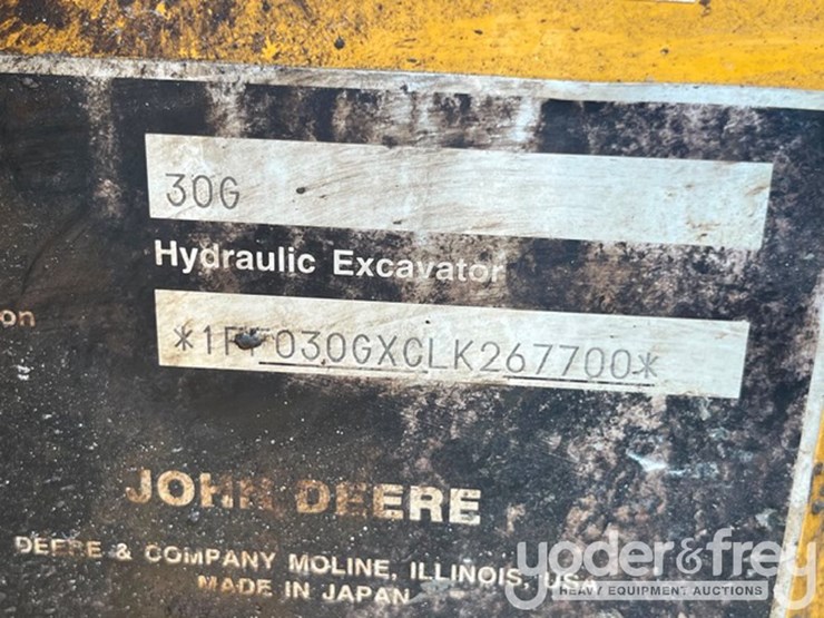 2021-deere-30g-image-10