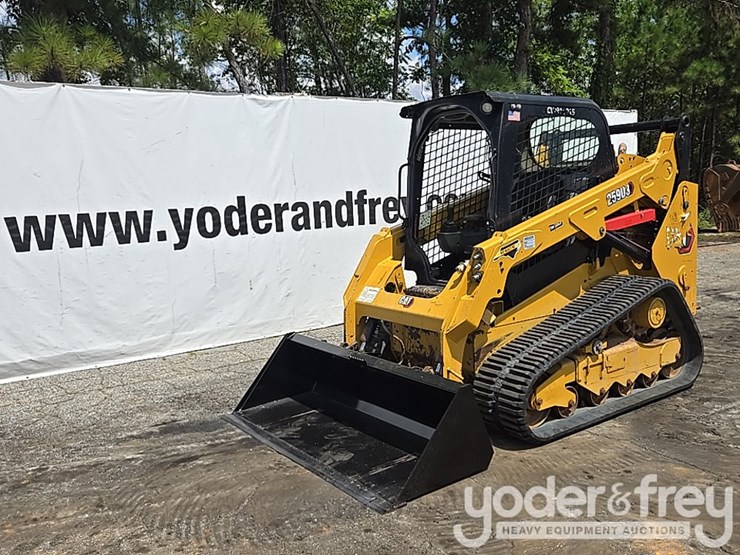 2021-caterpillar-259d3-image-1