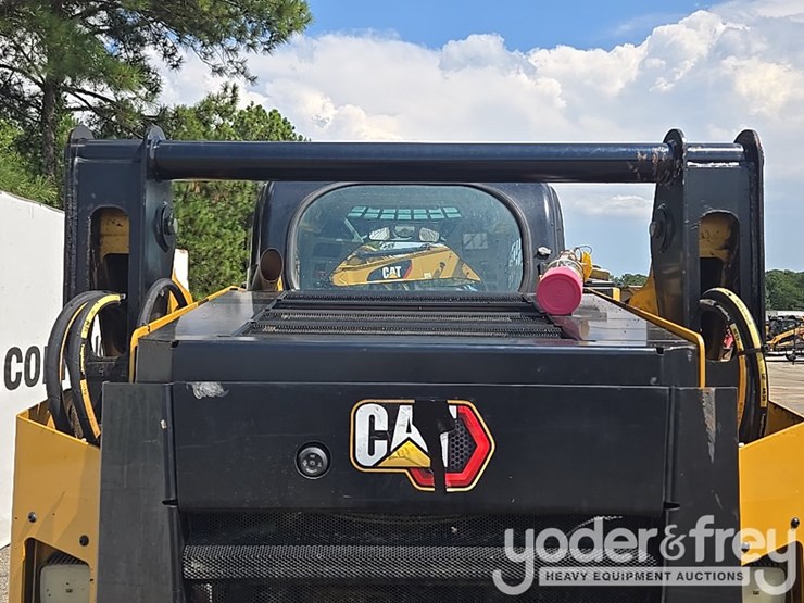 2022-caterpillar-259d3-image-17