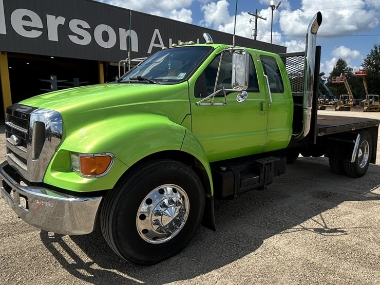 2001-ford-f650-image-1