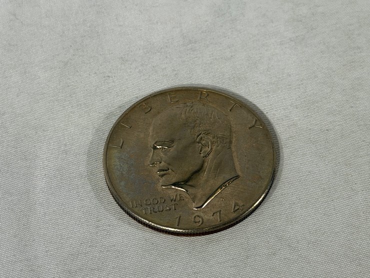 #00635-•-1974-cameo-eisenhower-silver-dollar-image-2