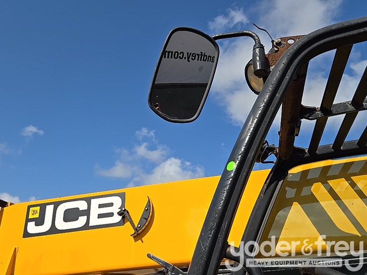 2017-jcb-509-42-image-47