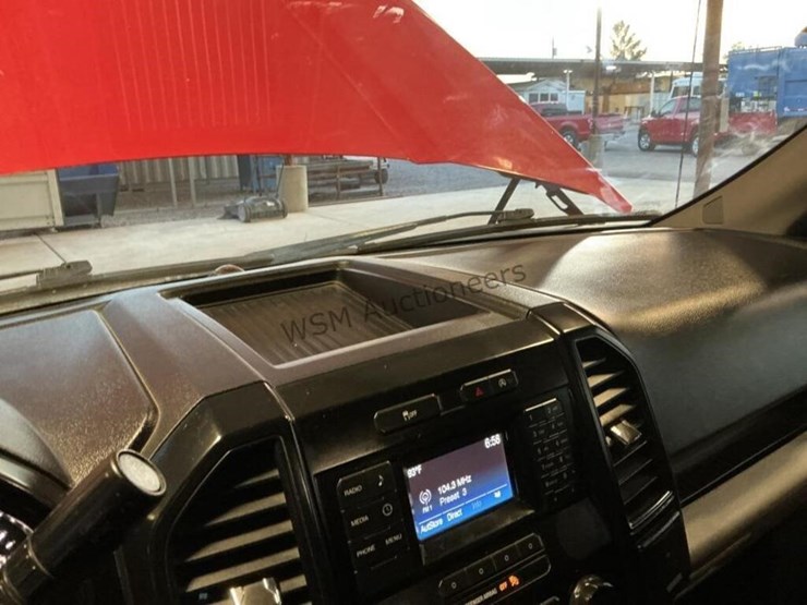 2017-ford-f150-image-18