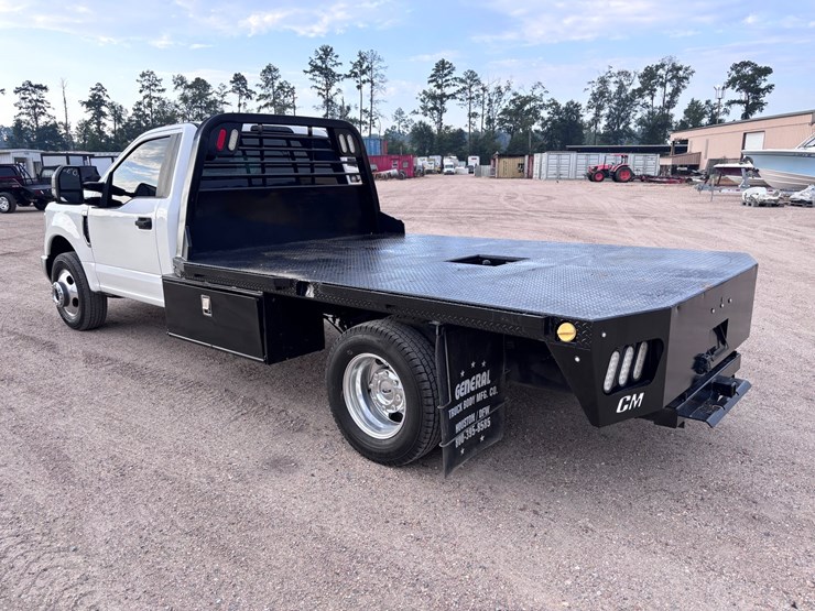 2019-ford-f350-image-4