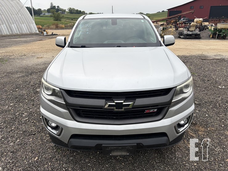 2017-chevrolet-colorado-image-8