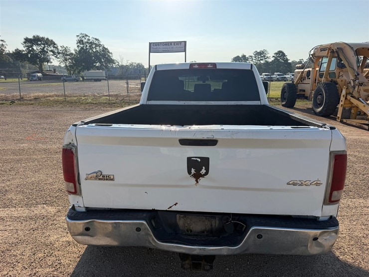 2014-dodge-ram-3500-image-6
