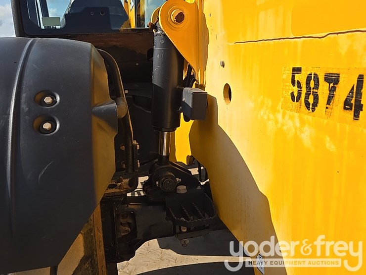 2017-jcb-509-42-image-29