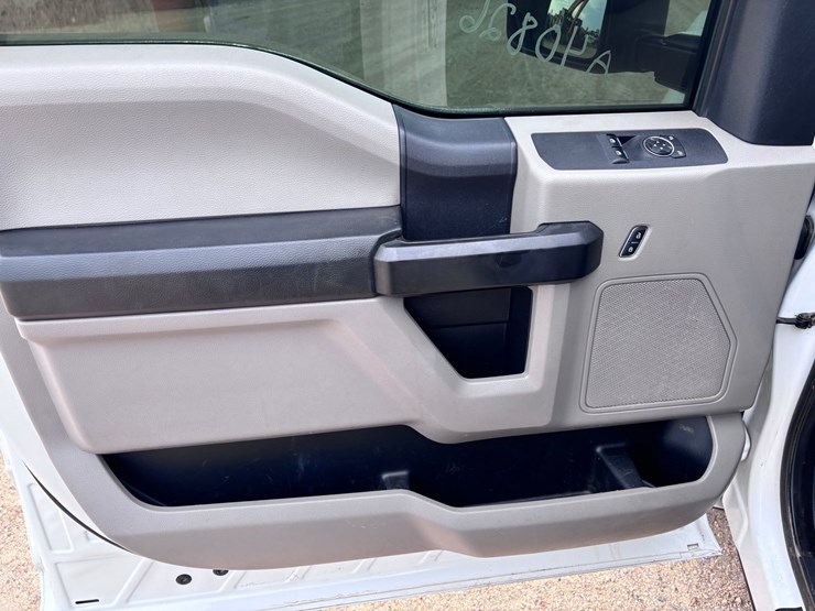 2019-ford-f350-image-8