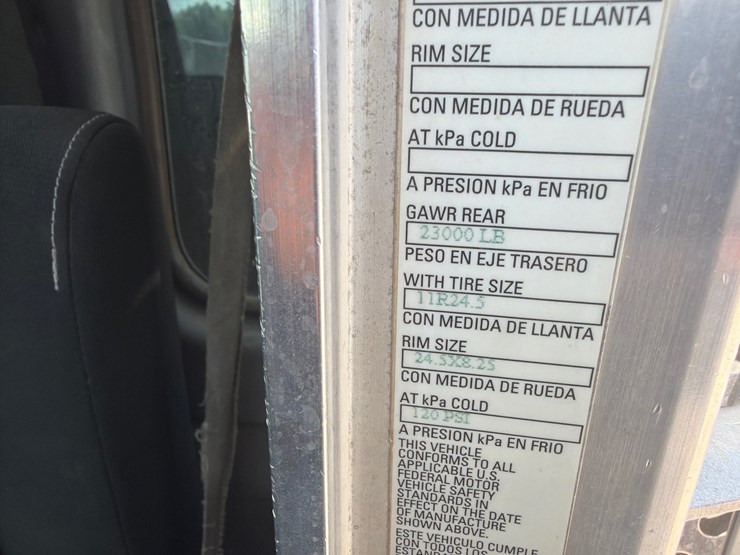 2019-kenworth-t800-image-28