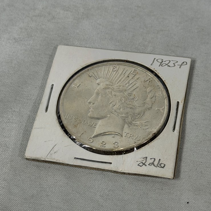 #00637 • 1923 PEACE DOLLAR