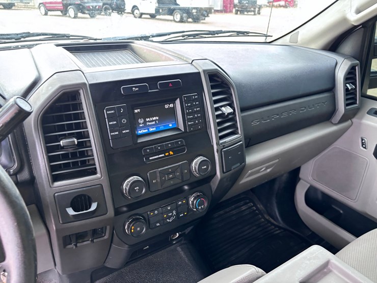 2019-ford-f350-image-10