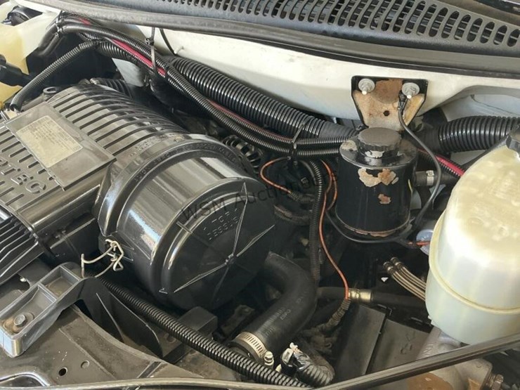 2014-chevrolet-express-3500-image-12