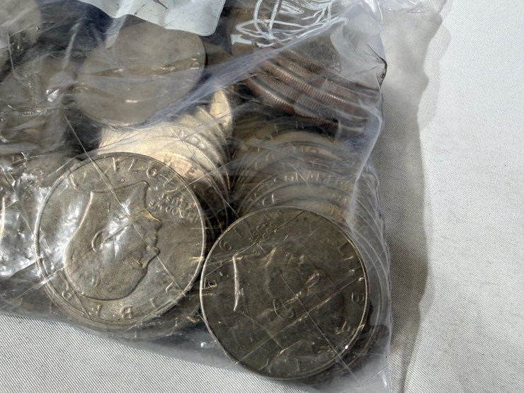 #00629-•-(100)-ike-dollars-image-4